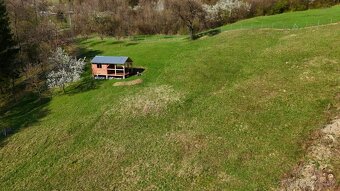 Rekreačný pozemok s dreveným altánkom - Horná Breznica - 9