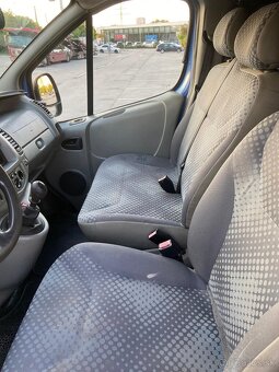 Renault Trafic 2.0DCi - 9