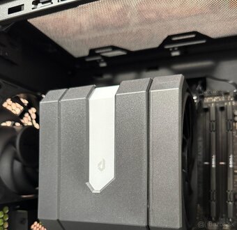 Ryzen 9 7900X3D\48GB\RTX 4070\SSD\850W Zdroj - 9