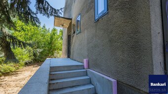 Je to bývanie v centre, či vila v prírodnom prostredí Bôriku - 9
