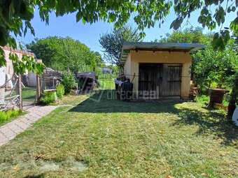 Exkluzívne na predaj šikovný vidiecky RD na peknom 14,… - 9