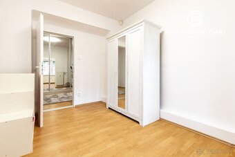 REZERVOVANÉ - Priestranný 4-izbový byt v centre Košíc na Kom - 9