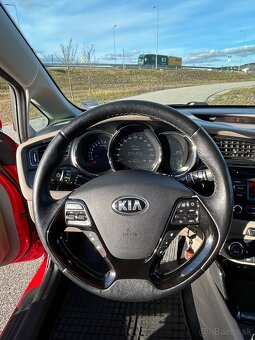 KIA CEED SW 1.6GDI 99KW BENZIN - 9