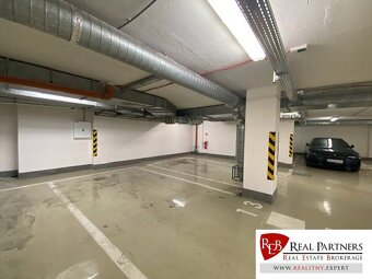 Prenájom luxusný 2 izbový byt, 58 m2, Vysoká ul, parkovanie, - 9