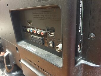 32" LCD TV s DVBT - 9