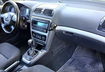 Škoda Octavia Combi 2.0 TDI PD Elegance 103kw 6M - 9