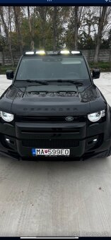 Land Rover Defender P400 - 9