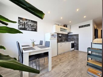 Elegantný 3-izb. byt s Loggiou 70m² s výhľadom / Buzulucká - 9