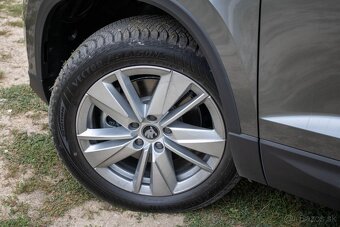 ŠKODA KAROQ 1.5 TSI 110kW ACT EVO DSG 2025 - 9