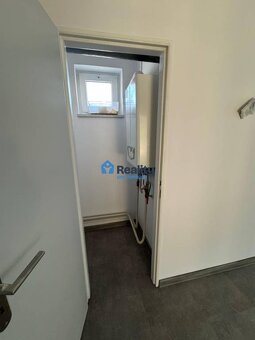 Prenájom kanc./obchodné priestory, nová kompl. rekonšt., cen - 9