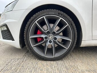 Škoda Octavia 2.0 TDI RS DSG 4x4 - 9