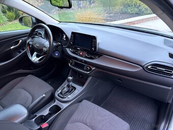 Hyundai i30 CW 1.5 TGDi BENZÍN + mHEV, AUTOMAT, kúpené v SR - 9
