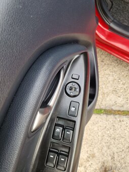 Kia Rio 1.25 CVVT 62.5KW M5 SR 1 majiteľ servis len KIA - 9