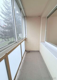 Znížená cena-1.iz byt s veľkou lodžiou a pivnicou v Trnave. - 9