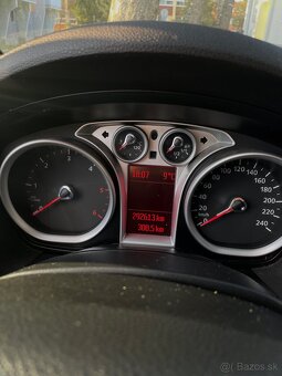 Ford Focus C-Max - 9