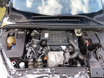 Peugeot 307 SW 1,6hdi 7 miestny - 9