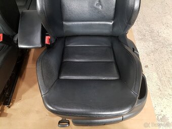 Predám celokožené sedačky Škoda Octavia 2 RS Facelift Combi - 9