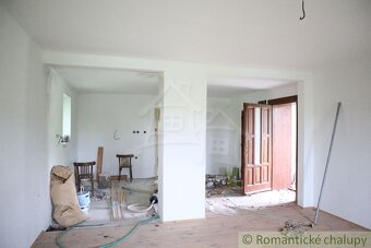 NOVÁ CENA Rozsiahla vidiecka usadlosť s 9,5 hektármi na - 9