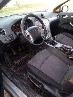 Rozpredám Ford Mondeo Combi MK4 2.0Tdci 103kw - 9