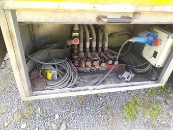 Iveco 120E18 špeciálne odťahové vozidlo 4 L Nafta 100 kW - 9