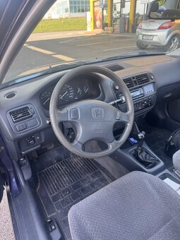 Honda Civic 1.5 V-tec sedan - 9