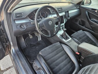 Volkswagen Passat B6 2.0 TDI 125kw Rozpredám - 9