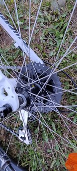 Shimano KTM-Chicago, Biely - 9