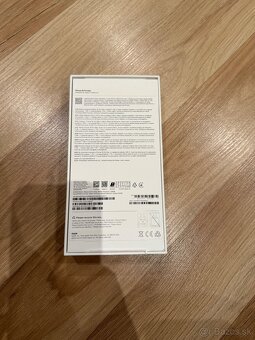 iPhone 16 Pro Max 256 GB, bateria 98% - 9