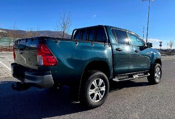 TOYOTA HILUX - PREDAJ AJ NA SPLÁTKY OD 0% AKONTÁCIE - 9