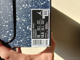 Jordan 4 - 9