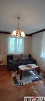 Na predaj tehlový rodinný dom 3+1 s garážou a predzáhradkou - 9