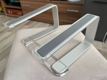 MacBook Pro 13" (2019) Touch Bar – výborný stav - 9