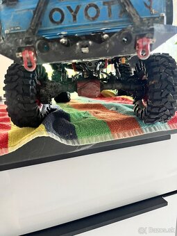 RC 1:10 Toyota SCX10 II - 9