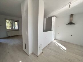 Sliač – príjemný rodinný dom so záhradou, pozemok 662 m2 - 9