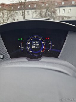 Honda Civic 5D SPORT 1.8 I-VTEC BENZÍN 
I-Vtec - 9