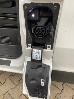 Renault Trafic E--Tech 100% elektrický L2H1 AC 22kW - 9