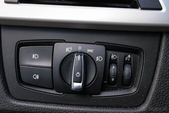 BMW Rad 3 Touring 318d - 9
