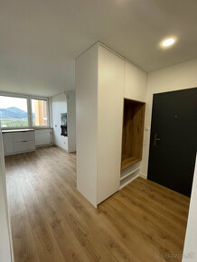 3 izbový byt po kompletnej rekonštrukcii Vlčince, Žilina - 9