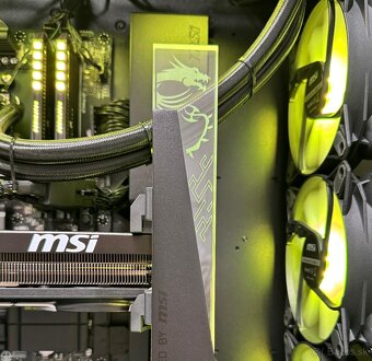 Ryzen 9 7950X3D\64GB\RTX 5080\SSD\1200W Zdroj - 9