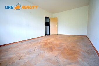 Na predaj veľkometrážny 3-izbový byt vo Vrútkach - 9