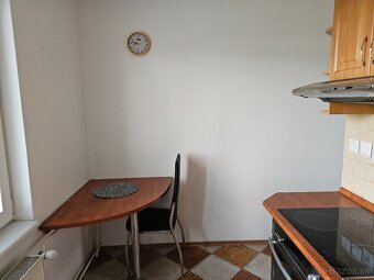 Prerobený 2 izbový byt v dolnej časti mesta KNM - 9