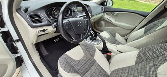 Volvo V40 T2 1.5L 122k Momentum Geartronic - 9