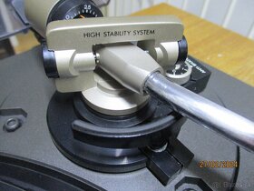 Hitachi HT-353 - 9