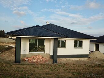 VYNIMOCNA CENA | NOVOSTAVBA 4i. bungalov na pozemku 641m2 - 9