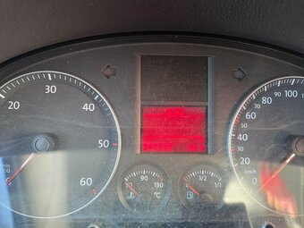 Volkswagen Touran - 9