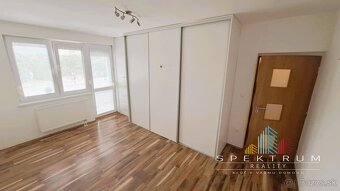 TOP/ Rybany - 2 izbový byt s loggiou a s garážou - 9