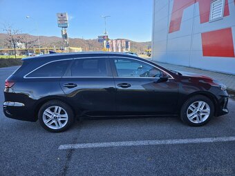 Kia Ceed SW 1.6 CRDi MHEV Gold - 9