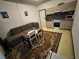 Prenajmem byt 2+kk s balkóm v Nitre - 9