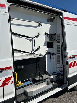 VW Crafter - 2.0 TDI Sanitné vozidlo 4x4 - DSG - 9