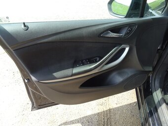 Opel Astra 1.6 CDTi Sports Tourer 81kW - 9